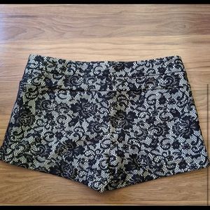 ✨ Bebe Black Floral Lace Shorts Size 2